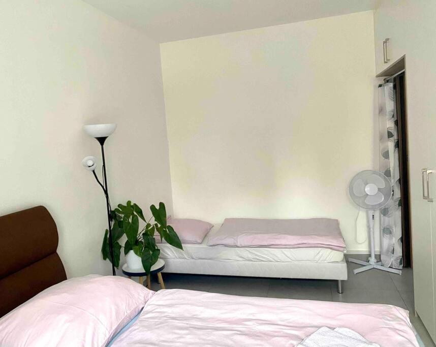 Spacious 2Br Apartment 6Min From Prague Castle! Экстерьер фото